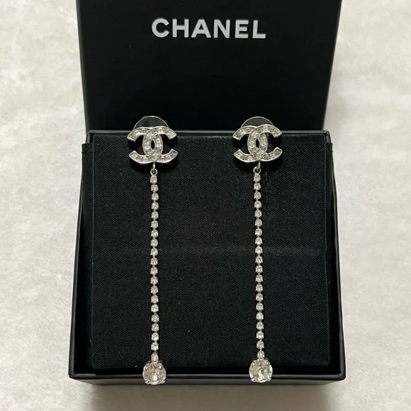 🚫SOLD🚫Chanel Classic CC Crystals Drop Earrings⭐️ - Picture 3 of 6
